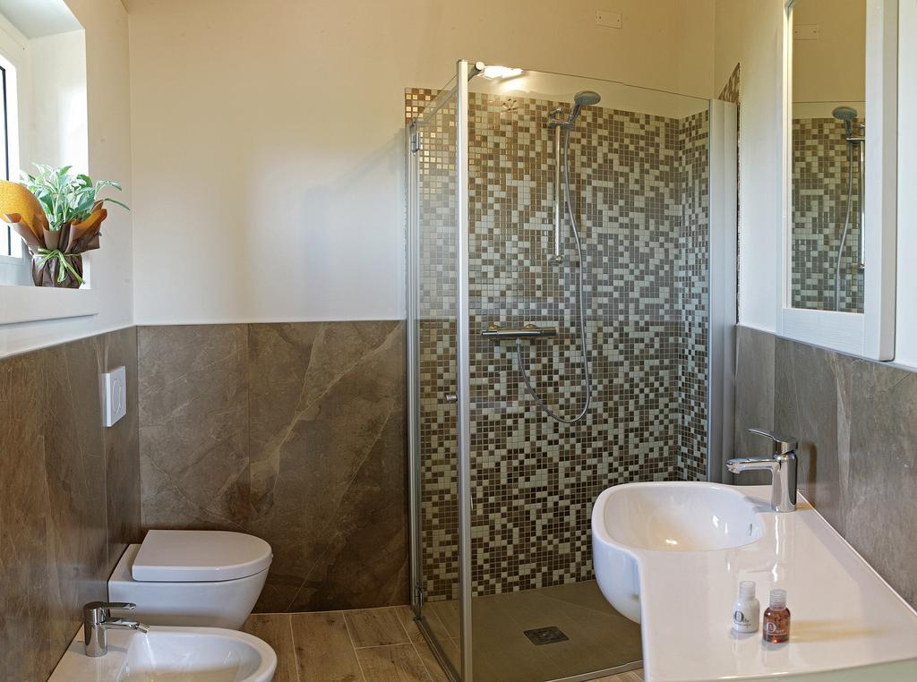 Bed and Breakfast Relais Colle San Giorgio Бардоліно Номер фото
